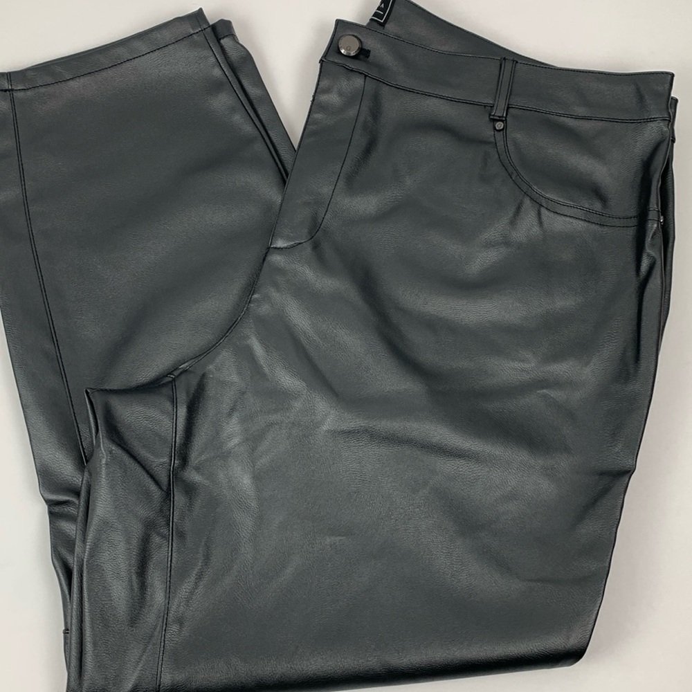 G by Giuliana black label faux leather pants